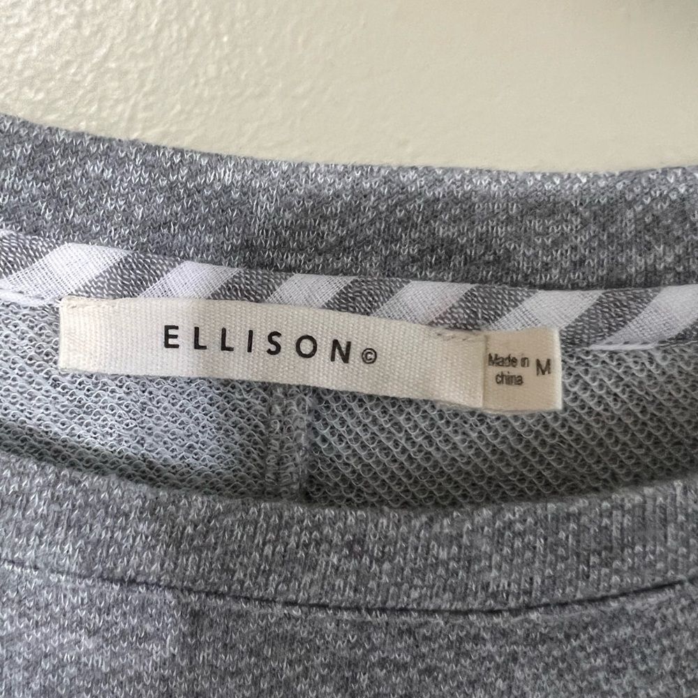 Ellison medium blouse - Picture 2 of 5